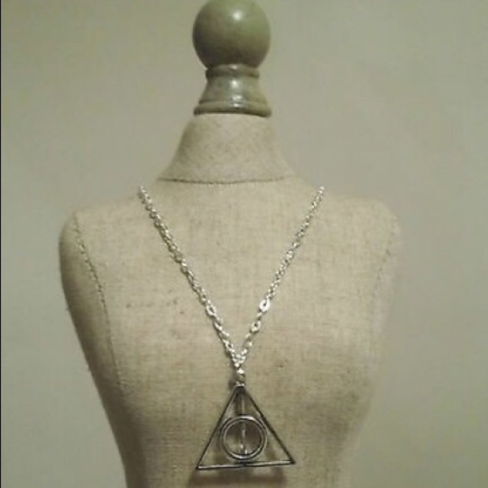 Harry Potter deathly hallows pendant necklace